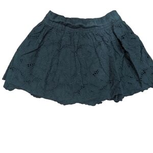 Hollister embroidered eyelet lace navy blue skirt Size Xs